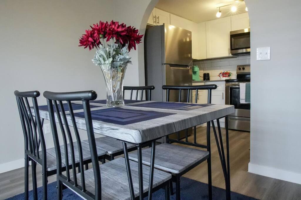 2 Bedroom Minutes From Las Vegas Strip And Airport Zewnętrze zdjęcie